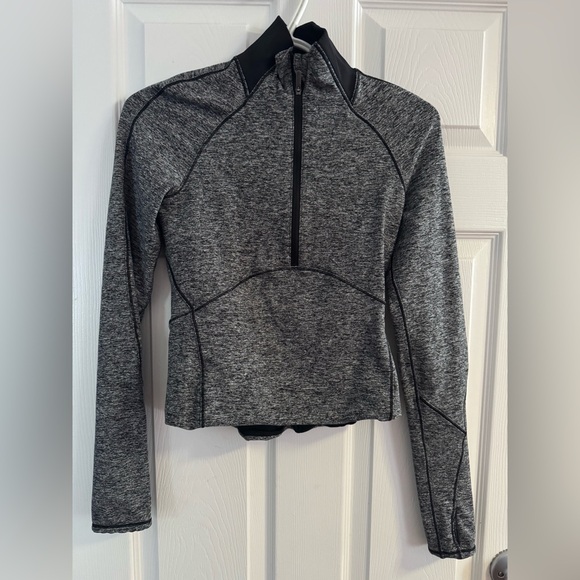 Lululemon Athletica Black Heathered Cropped Sweatshirt - Picture 2 of 7